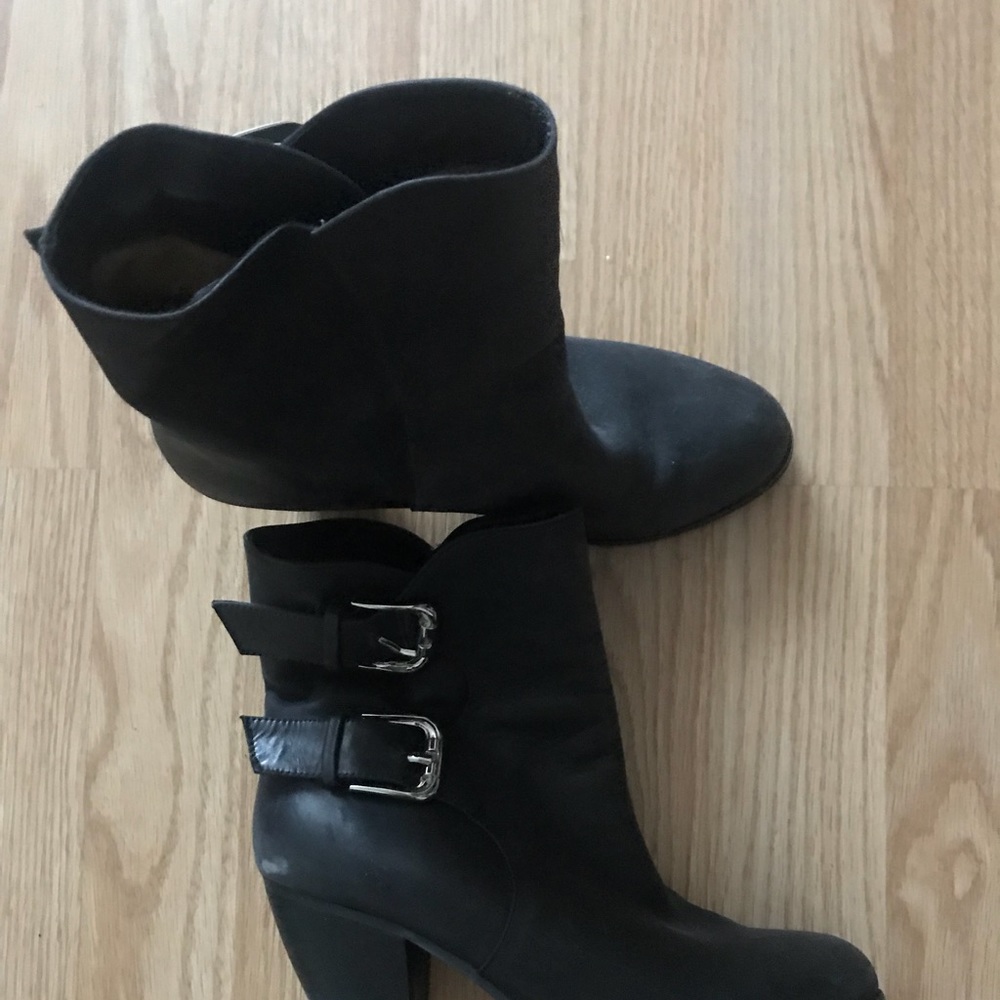 Genuine Leather Ankle boots - Picture 3 of 3